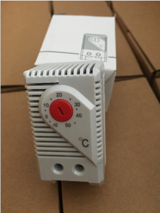 接近表示器　即点灯 シュナイダーエレクトリック デジタルパネルメータ, 7セグメント
