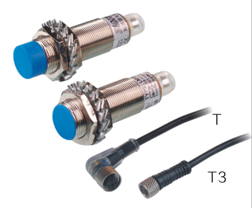 LM18-T3 Inductive proximity Inductive proximity sensor with aviation connector