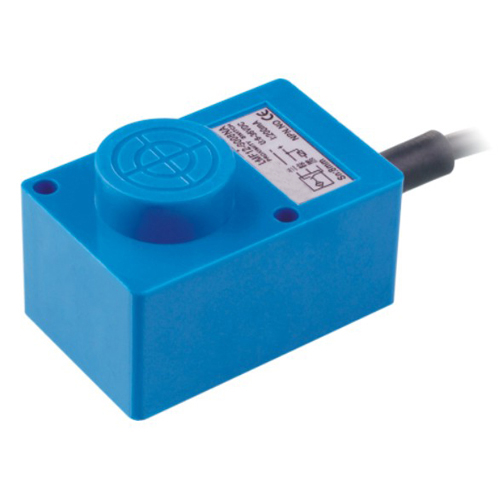LMF12 Inductive proximity sensor