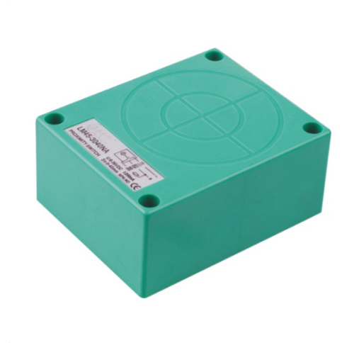 LMF45 Inductive proximity sensor